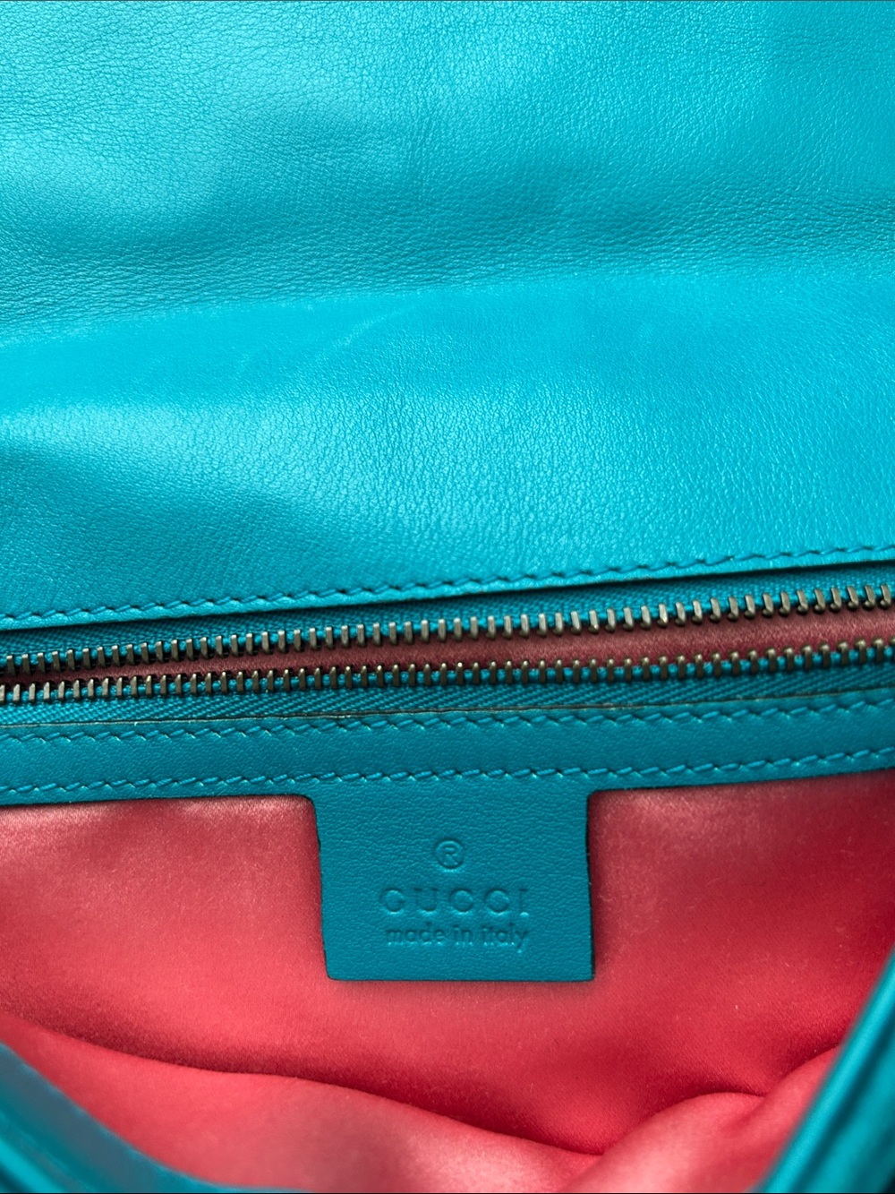 Gucci Teal Velvet Marmont Shoulder Bag with Gold Hardware - Picture 8 of 9
